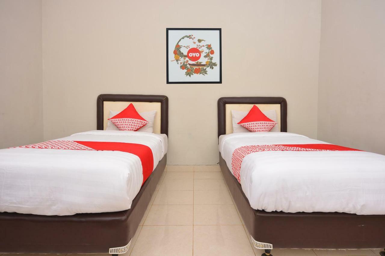 Oyo 743 Garden Guesthouse Maguwo Bagian luar foto
